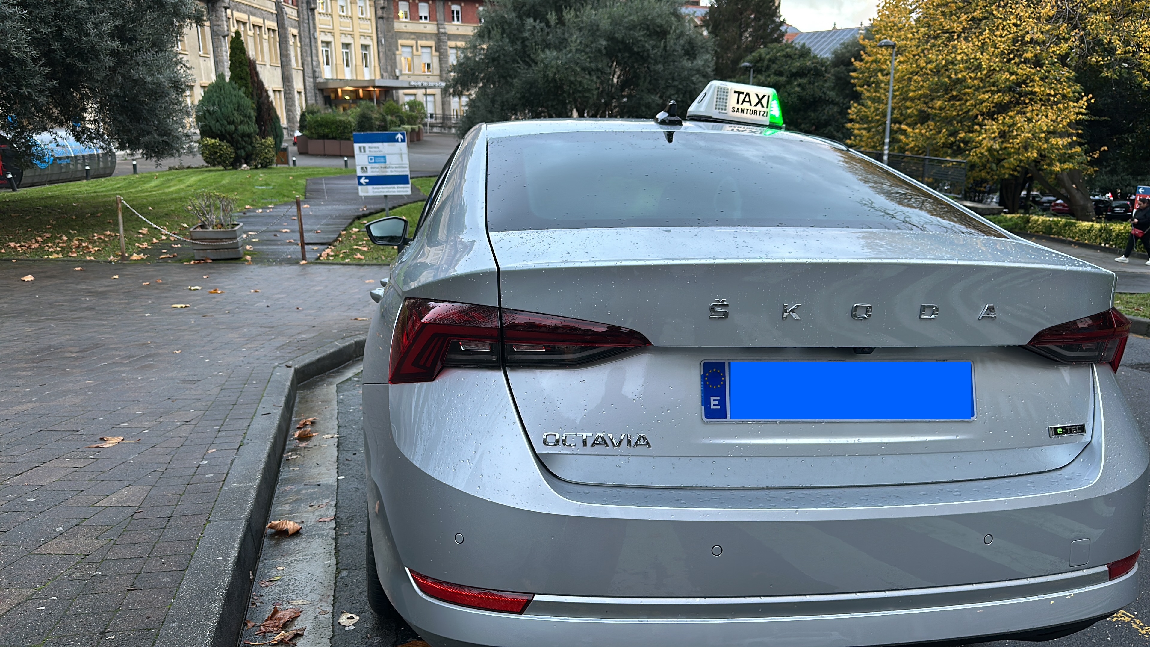 Taxi exterior Santurtzi 04